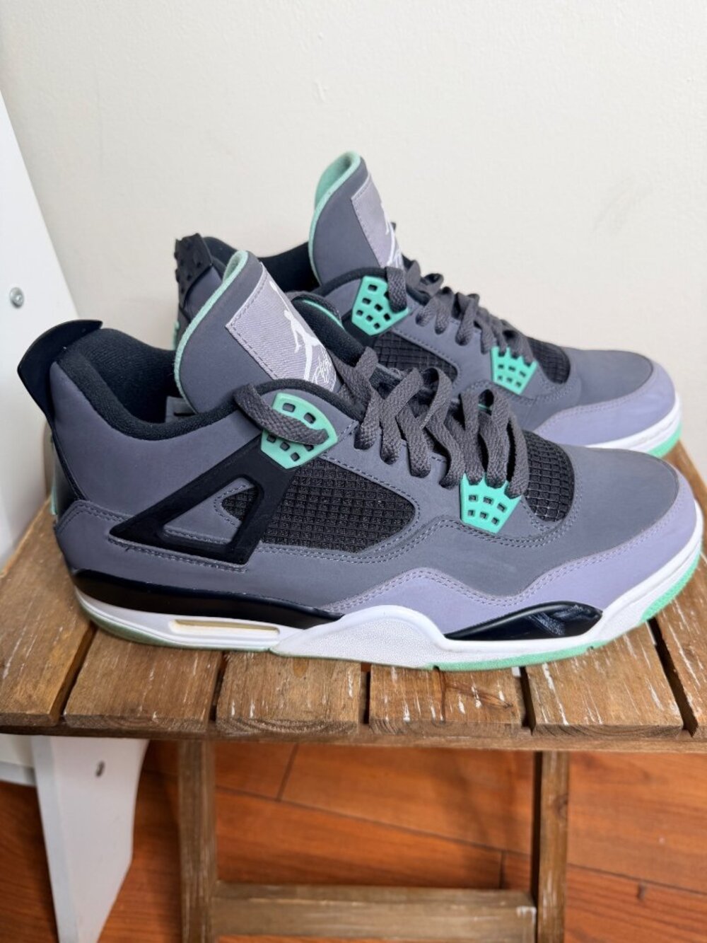 Air Jordan 4 Retro Green Glow (2016)